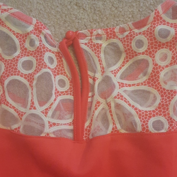 Dress - Picture 6 of 6